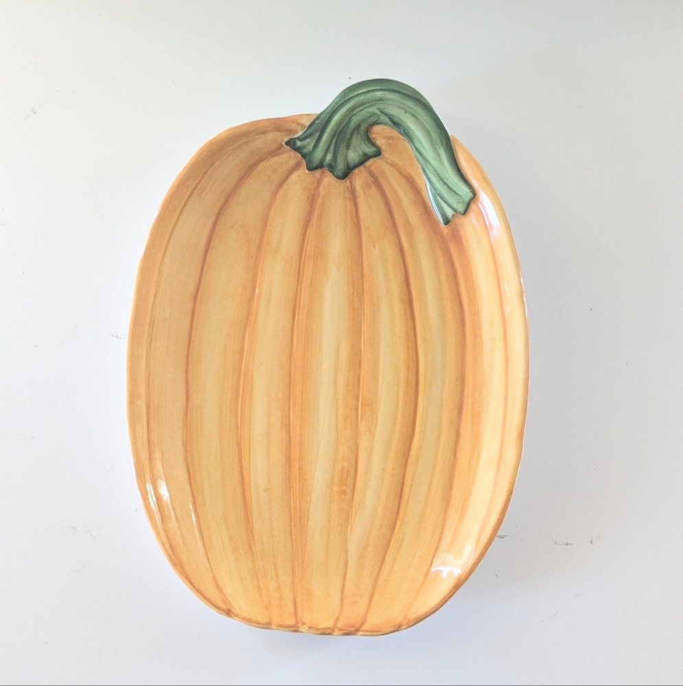 Vietri Pumpkin Platter 13"L x 8.5"W Fall Halloween